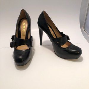 L.A.M.B Womens Finsbury Pumps